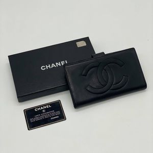 Chanel wallet